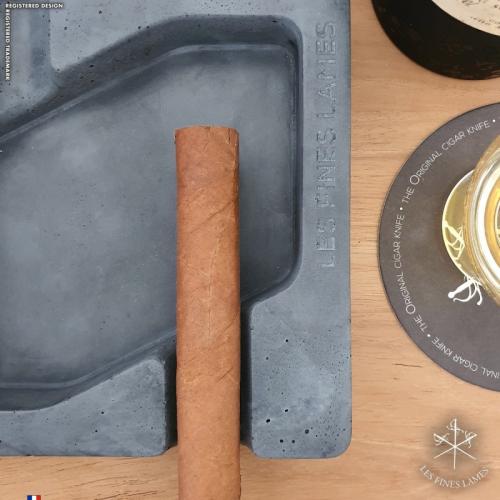 Les Fines Lames - Dyad Concrete Cigar Ashtray - Anthracite